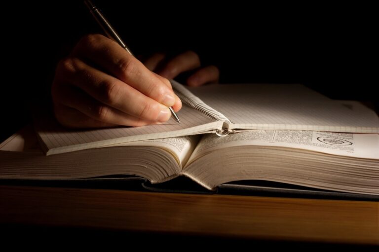 Social Media for Authors: Best Practices for Engagement