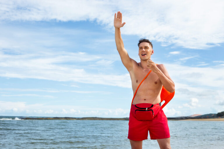 Navigating Waters Safely: Unveiling Lifeguard Class in Your Vicinity