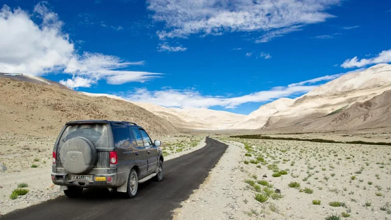 Ladakh Tour by Road | Global Corporate Tour | WowReadme