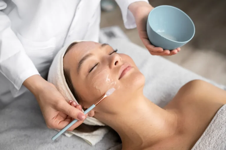 Anti-Aging Skincare Treatments: How to Reverse the Signs of Aging