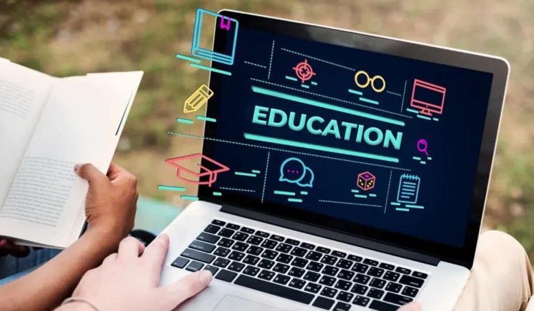 How Technology and Essay Services Shape the Future of Learning