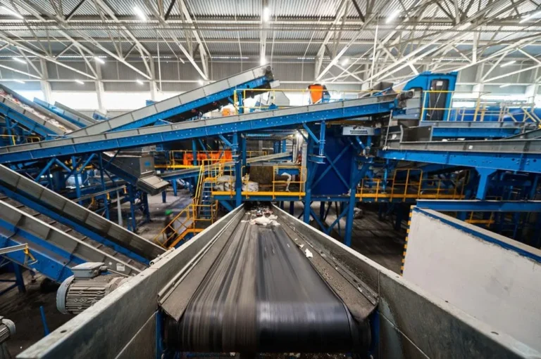 How Conveyor Belt Manufacturers Optimize Your Existing Setup