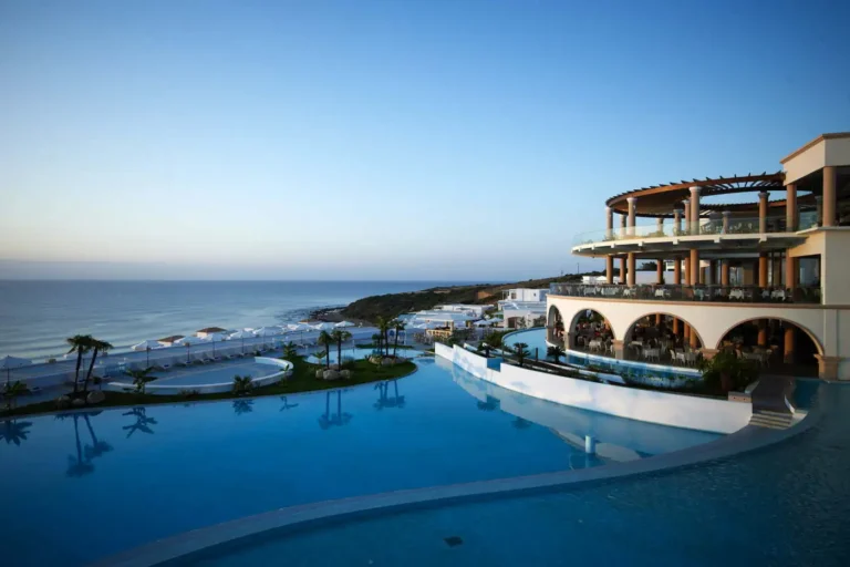 Planning Your Dream Luxury Vacation in Greece: What to Know
