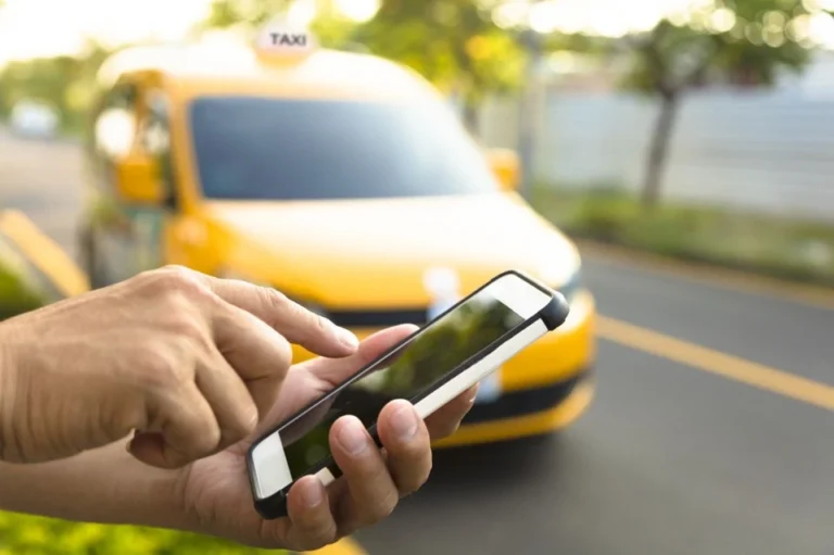How to Plan Your Rides with Taxi Services in St. Thomas