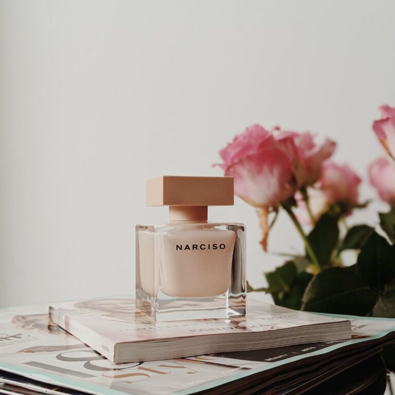 Perfume Scent Changes Day: Understanding Fragrance Evolution